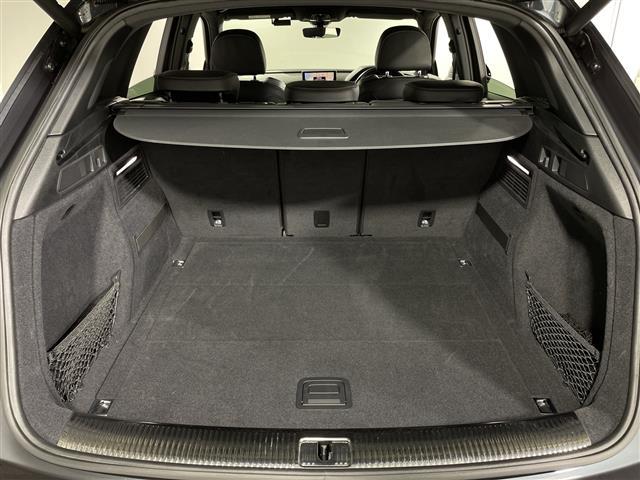 Q5 2.0TFSIクワトロ スポーツ Sラインパッケージ サンルーフ 純正ナビゲーション フルセグテレビ バックカメラ BANG&OLUFSENサウンド 革巻きステアリング パトルシフト オートライト LEDヘッドライト ドライブレコーダー コーナーセンサー(32枚目)