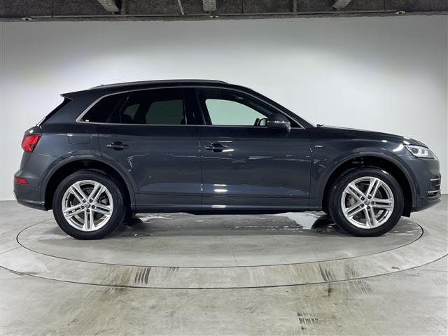 Q5 2.0TFSIクワトロ スポーツ Sラインパッケージ サンルーフ 純正ナビゲーション フルセグテレビ バックカメラ BANG&OLUFSENサウンド 革巻きステアリング パトルシフト オートライト LEDヘッドライト ドライブレコーダー コーナーセンサー(36枚目)