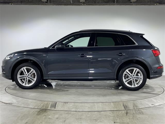 Q5 2.0TFSIクワトロ スポーツ Sラインパッケージ サンルーフ 純正ナビゲーション フルセグテレビ バックカメラ BANG&OLUFSENサウンド 革巻きステアリング パトルシフト オートライト LEDヘッドライト ドライブレコーダー コーナーセンサー(37枚目)