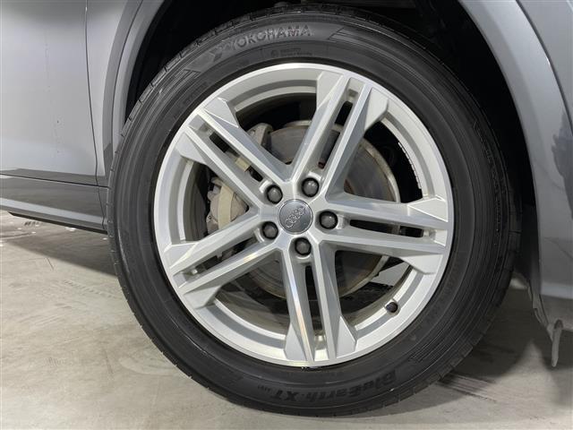 Q5 2.0TFSIクワトロ スポーツ Sラインパッケージ サンルーフ 純正ナビゲーション フルセグテレビ バックカメラ BANG&OLUFSENサウンド 革巻きステアリング パトルシフト オートライト LEDヘッドライト ドライブレコーダー コーナーセンサー(41枚目)