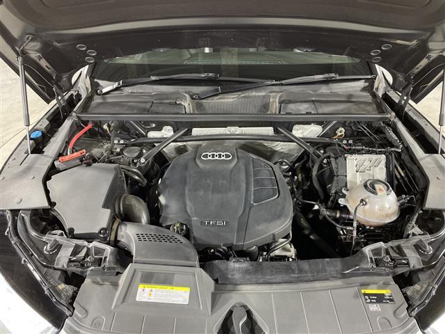 Q5 2.0TFSIクワトロ スポーツ Sラインパッケージ サンルーフ 純正ナビゲーション フルセグテレビ バックカメラ BANG&OLUFSENサウンド 革巻きステアリング パトルシフト オートライト LEDヘッドライト ドライブレコーダー コーナーセンサー(43枚目)