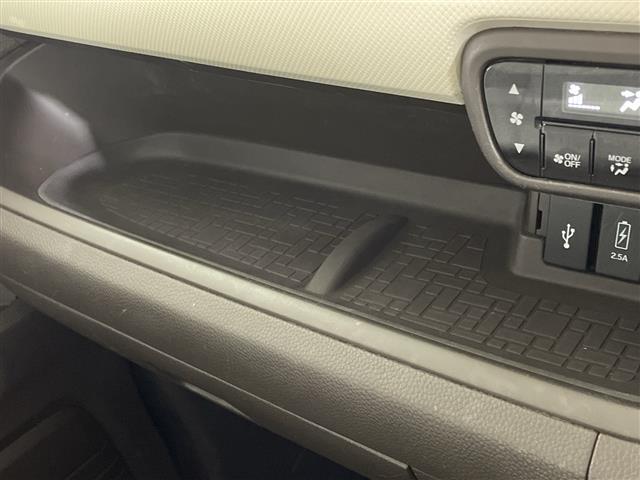 N-BOX L・ターボ メモリナビ 純正ETC ドラレコ レーンキープアシスト 両側パワースライドドア フルセグテレビ 前後社外カメラ バックカメラ プッシュスタート スマートキー Bluetooth 電格ミラー USB端子(10枚目)