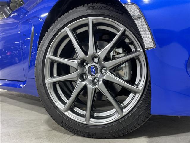 BRZ R 社外9型メモリーナビゲーション フルセグテレビ CD DVD HDMI BT バックカメラ 革巻きステアリング 純正17インチアルミホイール 革巻きステアリング LEDヘッドライト ドライブレコーダー(2枚目)