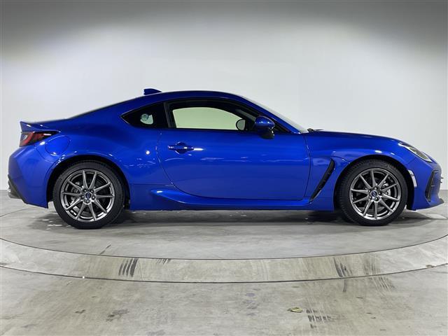 BRZ R 社外9型メモリーナビゲーション フルセグテレビ CD DVD HDMI BT バックカメラ 革巻きステアリング 純正17インチアルミホイール 革巻きステアリング LEDヘッドライト ドライブレコーダー(7枚目)