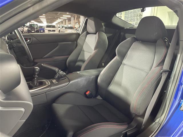 BRZ R 社外9型メモリーナビゲーション フルセグテレビ CD DVD HDMI BT バックカメラ 革巻きステアリング 純正17インチアルミホイール 革巻きステアリング LEDヘッドライト ドライブレコーダー(15枚目)