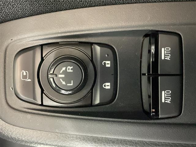 BRZ R 社外9型メモリーナビゲーション フルセグテレビ CD DVD HDMI BT バックカメラ 革巻きステアリング 純正17インチアルミホイール 革巻きステアリング LEDヘッドライト ドライブレコーダー(26枚目)