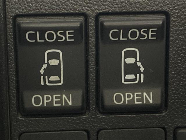 タント カスタムＲＳ　両側パワースライドドア　バックカメラ　社外ナビ【ＡＶＷ－２０４ｉＷ】　ＥＴＣ　フルセグ　後席サンシェード　オートエアコン　パワーウィンドウ　スマートキー　プッシュスタート（11枚目）