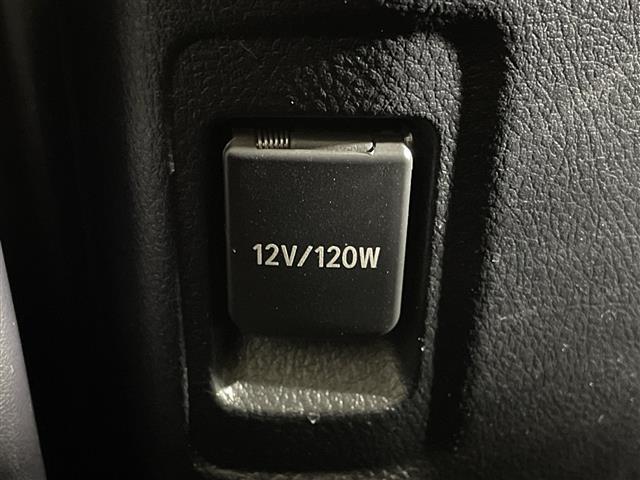 ランドクルーザープラド ＴＸ　Ｌパッケージ　マットブラックエディション　サンルーフ　純正メーカーナビ　フルセグテレビ　アラウンドビューモニター　黒革シート　ＢＳＭ　ドライブレコーダー　三列目電動シート　シートヒーター　シートクーラー　レーダークルーズコントロール（15枚目）