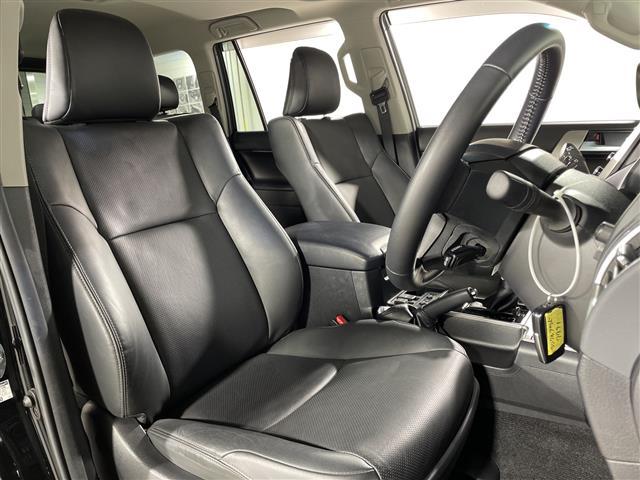 ランドクルーザープラド ＴＸ　Ｌパッケージ　マットブラックエディション　サンルーフ　純正メーカーナビ　フルセグテレビ　アラウンドビューモニター　黒革シート　ＢＳＭ　ドライブレコーダー　三列目電動シート　シートヒーター　シートクーラー　レーダークルーズコントロール（21枚目）