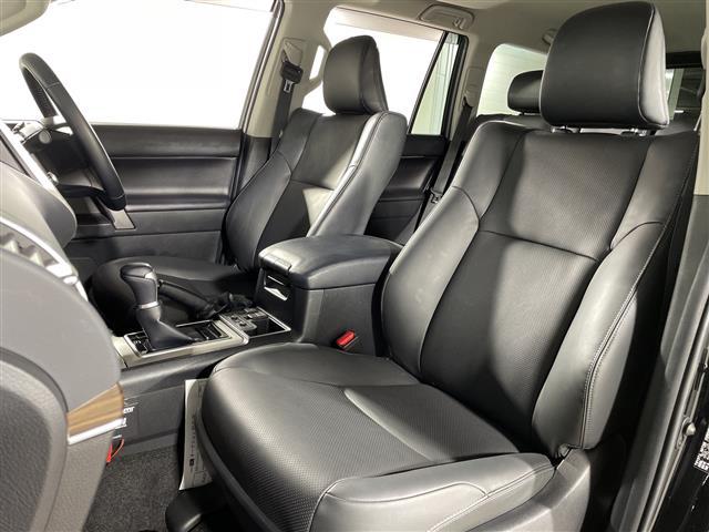 ランドクルーザープラド ＴＸ　Ｌパッケージ　マットブラックエディション　サンルーフ　純正メーカーナビ　フルセグテレビ　アラウンドビューモニター　黒革シート　ＢＳＭ　ドライブレコーダー　三列目電動シート　シートヒーター　シートクーラー　レーダークルーズコントロール（22枚目）