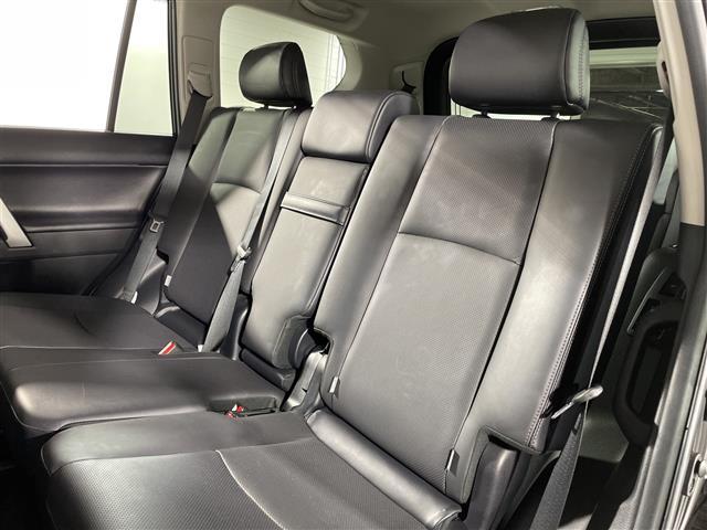 ランドクルーザープラド ＴＸ　Ｌパッケージ　マットブラックエディション　サンルーフ　純正メーカーナビ　フルセグテレビ　アラウンドビューモニター　黒革シート　ＢＳＭ　ドライブレコーダー　三列目電動シート　シートヒーター　シートクーラー　レーダークルーズコントロール（24枚目）