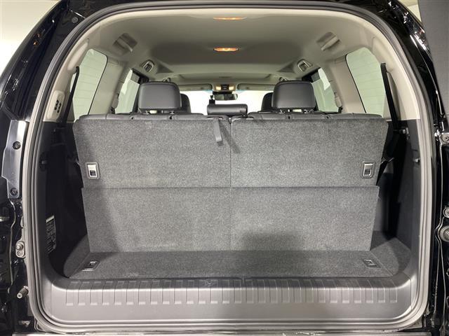 ランドクルーザープラド ＴＸ　Ｌパッケージ　マットブラックエディション　サンルーフ　純正メーカーナビ　フルセグテレビ　アラウンドビューモニター　黒革シート　ＢＳＭ　ドライブレコーダー　三列目電動シート　シートヒーター　シートクーラー　レーダークルーズコントロール（26枚目）
