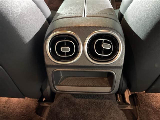 Cクラス C220dアバンギャルド 純正ナビゲーション BT DVD CD フルセグテレビ 全方位カメラ ブラインドスポットモニター ヘッドアップディスプレイ コーナーセンサー レーダークルーズコントロール パトルシフト(9枚目)