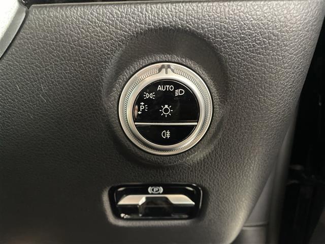 Cクラス C220dアバンギャルド 純正ナビゲーション BT DVD CD フルセグテレビ 全方位カメラ ブラインドスポットモニター ヘッドアップディスプレイ コーナーセンサー レーダークルーズコントロール パトルシフト(18枚目)