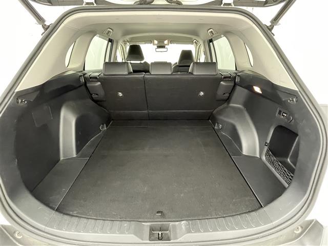 RAV4 G Zパッケージ ワンオーナー 純正ナビ(CD・DVD・フルセグ・BT)バックカメラ ビルトインETC 前後クリアランスソナー パワーバックドア 前席シートヒーター 運転席パワーシート ステアリングヒーター BSM(26枚目)