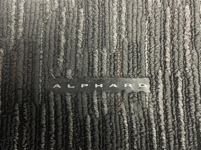 アルファード Z 左右独立ムーンルーフ 純正13.2型後席モニター 純正14型ナビ ユニバーサルステップ デジタルインナーミラー 全方位カメラ ワイヤレス充電 電動リアゲート 両側電動スライドドア ETC ドラレコ(42枚目)