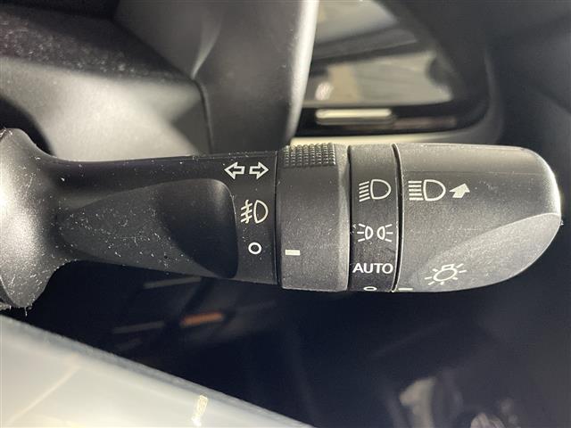 ヴェルファイア 2.5Z Gエディション アルパインナビ AM FM CD DVD BT SD Ipod HDMI フリップダウン パワーバックドア バックカメラ コーナーセンサー 横滑り防止 電動パーキングブレーキ ブレーキホールド(21枚目)