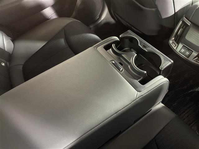 クラウンハイブリッド RS 純正メモリナビ アラウンドビューモニター フルセグテレビ ハーフレザーシート シートヒーター 前後ドライブレコーダー ETC プッシュスタート レーダークルーズコントロール(11枚目)