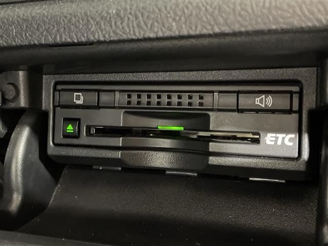 クラウンハイブリッド アスリートG 純正HDDナビゲーション CD DVD BT フルセグテレビ バックモニター プリクラッシュモニター レーダークルーズコントロール オートハイビーム 革シート シートヒーター ベンチレーション(10枚目)