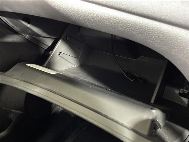 エクストレイル 20Xi 純正メモリナビ(フルセグTV/DVD/CD/BT)アラウンドビューモニター エマージェンシーブレーキ プロパイロット コーナーセンサー デジタルインナーミラー電動リアゲート 純正ドラレコ ETC(9枚目)