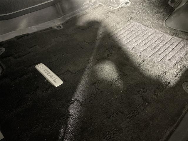 エクストレイル 20Xi 純正メモリナビ(フルセグTV/DVD/CD/BT)アラウンドビューモニター エマージェンシーブレーキ プロパイロット コーナーセンサー デジタルインナーミラー電動リアゲート 純正ドラレコ ETC(12枚目)