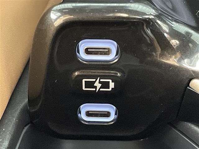 クラウンスポーツ Z 禁煙車 純正ナビ(フルセグTV/Bluetooth)全方位モニター トヨタセーフティー レーダークルコン パノラマルーフ ETC ドラレコ シートヒーター 電動リアゲート デジタルインナーミラー(18枚目)