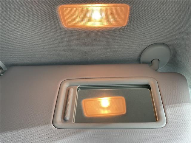 プリウス Aプレミアム ツーリングセレクション モデリスタエアロ JBLサウンド 純正11インチナビ バックカメラ プリクラッシュセーフティ レーンディパーチャーアラート オートハイビーム アダプティブクルーズコントロール クリアランスソナー(19枚目)