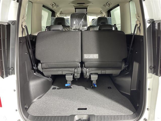 セレナ ｅ－パワー　ハイウェイスターＶ　登録済み未使用車　純正ナビ　フルセグ　全方位カメラ　両側パワースライド　ＢＳＭ　ビルトインＥＴＣ　横滑り防止装置　レーンアシスト　衝突軽減システム　追従型クルーズコントロール　デジタルインナーミラー（28枚目）