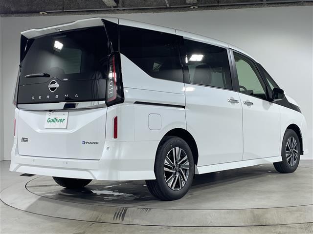 セレナ ｅ－パワー　ハイウェイスターＶ　登録済み未使用車　純正ナビ　フルセグ　全方位カメラ　両側パワースライド　ＢＳＭ　ビルトインＥＴＣ　横滑り防止装置　レーンアシスト　衝突軽減システム　追従型クルーズコントロール　デジタルインナーミラー（36枚目）