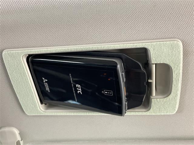 ＣＸ－５ ２０Ｓ　プロアクティブ　純正メモリナビ　Ｂｌｕｅｔｏｏｔｈ　フルセグＴＶ　全方位カメラ　ヘッドアップディスプレイ　パノラミックビューモニター　アイドリングストップ　追従型クルコン　純正ＥＴＣ　レーンキープアシスト（18枚目）