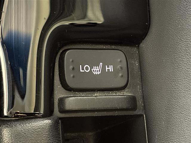 オデッセイハイブリッド ハイブリッドアブソルート・ホンダセンシングＥＸパック　純正ＨＤＤナビ　社外カメラ前後　オットマン　アダプティブクルーズコントロール　両側パワースライドドア　純正ＥＴＣ　社外ドラレコ　レーダー探知機　路外逸脱抑制システム　ブラインドスポットモニター（8枚目）