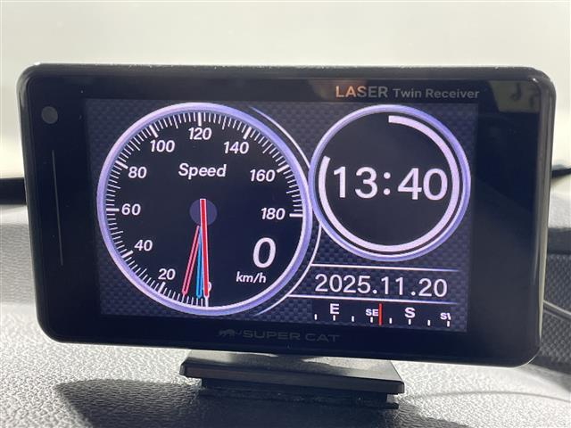 オデッセイハイブリッド ハイブリッドアブソルート・ホンダセンシングＥＸパック　純正ＨＤＤナビ　社外カメラ前後　オットマン　アダプティブクルーズコントロール　両側パワースライドドア　純正ＥＴＣ　社外ドラレコ　レーダー探知機　路外逸脱抑制システム　ブラインドスポットモニター（10枚目）