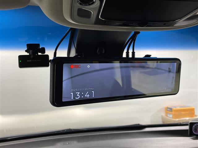 オデッセイハイブリッド ハイブリッドアブソルート・ホンダセンシングＥＸパック　純正ＨＤＤナビ　社外カメラ前後　オットマン　アダプティブクルーズコントロール　両側パワースライドドア　純正ＥＴＣ　社外ドラレコ　レーダー探知機　路外逸脱抑制システム　ブラインドスポットモニター（11枚目）