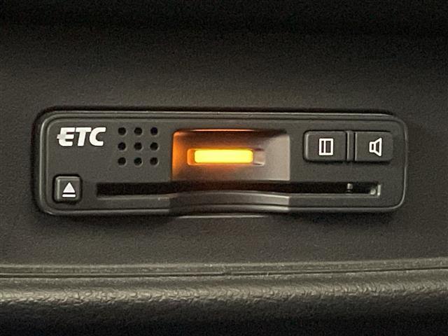 オデッセイハイブリッド ハイブリッドアブソルート・ホンダセンシングＥＸパック　純正ＨＤＤナビ　社外カメラ前後　オットマン　アダプティブクルーズコントロール　両側パワースライドドア　純正ＥＴＣ　社外ドラレコ　レーダー探知機　路外逸脱抑制システム　ブラインドスポットモニター（12枚目）