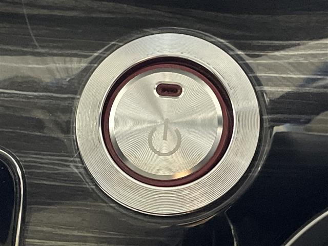 オデッセイハイブリッド ハイブリッドアブソルート・ホンダセンシングＥＸパック　純正ＨＤＤナビ　社外カメラ前後　オットマン　アダプティブクルーズコントロール　両側パワースライドドア　純正ＥＴＣ　社外ドラレコ　レーダー探知機　路外逸脱抑制システム　ブラインドスポットモニター（13枚目）