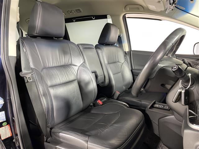 オデッセイハイブリッド ハイブリッドアブソルート・ホンダセンシングＥＸパック　純正ＨＤＤナビ　社外カメラ前後　オットマン　アダプティブクルーズコントロール　両側パワースライドドア　純正ＥＴＣ　社外ドラレコ　レーダー探知機　路外逸脱抑制システム　ブラインドスポットモニター（28枚目）