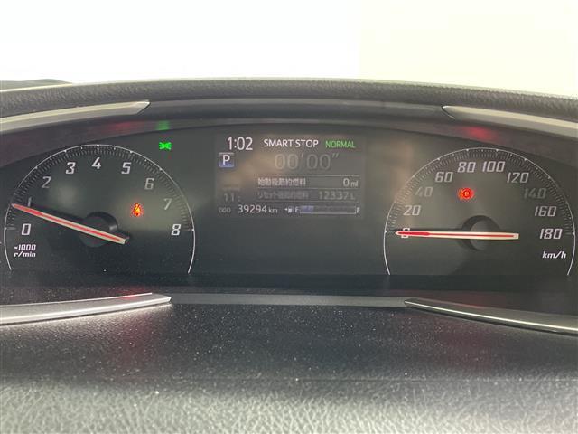 シエンタ Ｇ　純正ナビ　両側パワスラ　３列シート　純正ＥＴＣ　バックカメラ　アイドリングストップ　フルセグテレビ　Ｂｌｕｅｔｏｏｔｈ　ＣＤ／ＤＶＤ再生　オートライト　オートマチックハイビーム　レーンキープアシスト（4枚目）