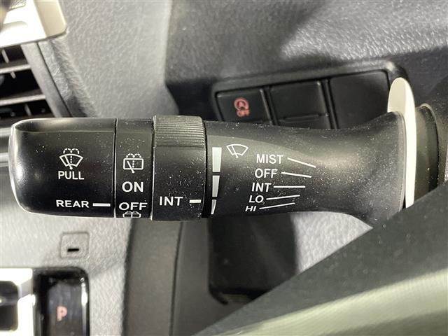 シエンタ Ｇ　純正ナビ　両側パワスラ　３列シート　純正ＥＴＣ　バックカメラ　アイドリングストップ　フルセグテレビ　Ｂｌｕｅｔｏｏｔｈ　ＣＤ／ＤＶＤ再生　オートライト　オートマチックハイビーム　レーンキープアシスト（24枚目）