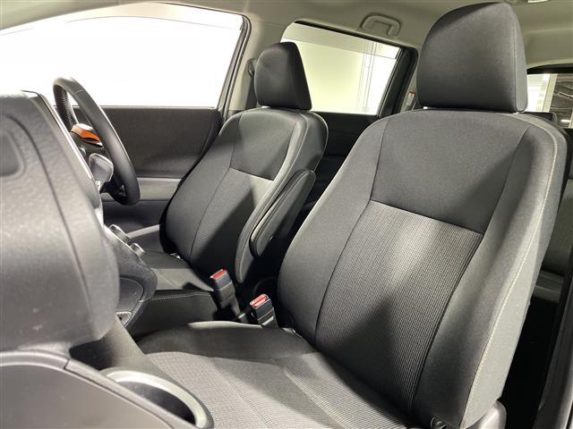 シエンタ Ｇ　純正ナビ　両側パワスラ　３列シート　純正ＥＴＣ　バックカメラ　アイドリングストップ　フルセグテレビ　Ｂｌｕｅｔｏｏｔｈ　ＣＤ／ＤＶＤ再生　オートライト　オートマチックハイビーム　レーンキープアシスト（28枚目）