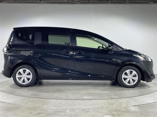 シエンタ Ｇ　純正ナビ　両側パワスラ　３列シート　純正ＥＴＣ　バックカメラ　アイドリングストップ　フルセグテレビ　Ｂｌｕｅｔｏｏｔｈ　ＣＤ／ＤＶＤ再生　オートライト　オートマチックハイビーム　レーンキープアシスト（36枚目）