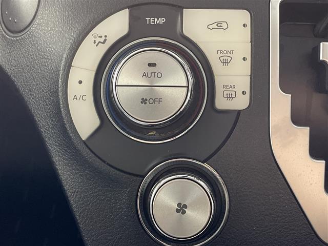 シエンタ ハイブリッド　ファンベースＧ　純正ナビ　両側パワスラ　クルーズコントロール　全方位カメラ　前後コーナーセンサー　社外ドラレコ　純正ＥＴＣ　ＣＤ再生　シートヒーター　ステアリングヒーター　レーンキープアシスト　オートライト　フルセグ（12枚目）