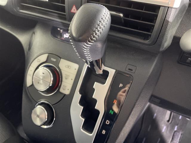 シエンタ ハイブリッド　ファンベースＧ　純正ナビ　両側パワスラ　クルーズコントロール　全方位カメラ　前後コーナーセンサー　社外ドラレコ　純正ＥＴＣ　ＣＤ再生　シートヒーター　ステアリングヒーター　レーンキープアシスト　オートライト　フルセグ（13枚目）