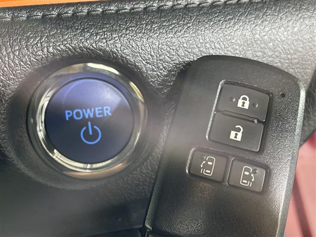 シエンタ ハイブリッド　ファンベースＧ　純正ナビ　両側パワスラ　クルーズコントロール　全方位カメラ　前後コーナーセンサー　社外ドラレコ　純正ＥＴＣ　ＣＤ再生　シートヒーター　ステアリングヒーター　レーンキープアシスト　オートライト　フルセグ（14枚目）