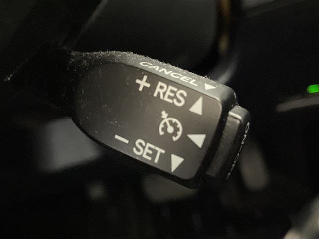 シエンタ ハイブリッド　ファンベースＧ　純正ナビ　両側パワスラ　クルーズコントロール　全方位カメラ　前後コーナーセンサー　社外ドラレコ　純正ＥＴＣ　ＣＤ再生　シートヒーター　ステアリングヒーター　レーンキープアシスト　オートライト　フルセグ（17枚目）