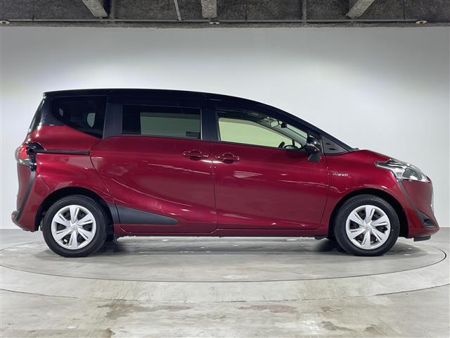 シエンタ ハイブリッド　ファンベースＧ　純正ナビ　両側パワスラ　クルーズコントロール　全方位カメラ　前後コーナーセンサー　社外ドラレコ　純正ＥＴＣ　ＣＤ再生　シートヒーター　ステアリングヒーター　レーンキープアシスト　オートライト　フルセグ（33枚目）