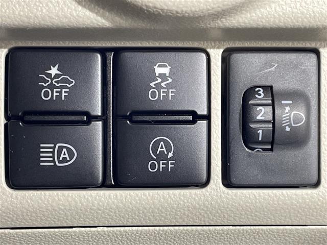 ムーヴ Ｌ　ＳＡＩＩＩ　純正ナビゲーション　バックカメラ　ＥＴＣ　ベンチシート　コーナーセンサー　純正フロアマット　バックカメラ　リモコンキー　コーナーセンサー　アイドリングストップ（5枚目）