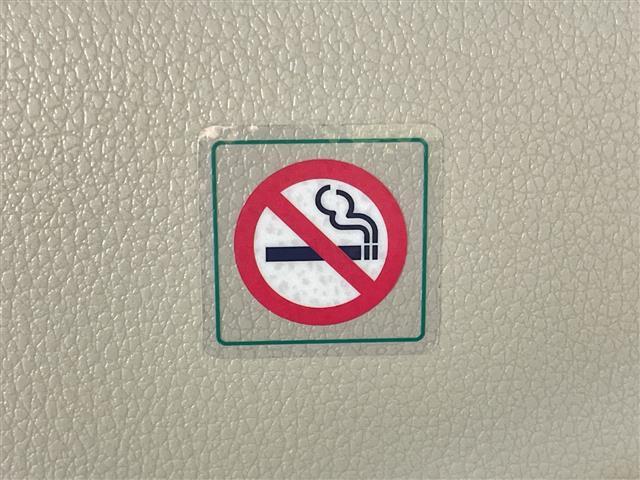 ムーヴ Ｌ　ＳＡＩＩＩ　純正ナビゲーション　バックカメラ　ＥＴＣ　ベンチシート　コーナーセンサー　純正フロアマット　バックカメラ　リモコンキー　コーナーセンサー　アイドリングストップ（12枚目）