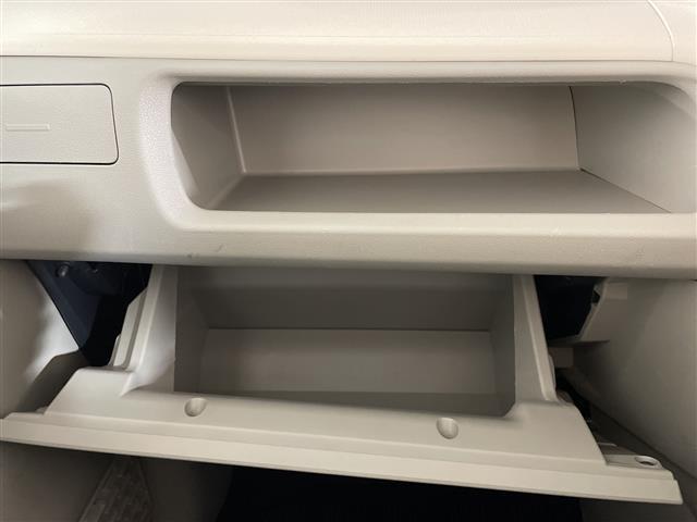 ムーヴ Ｌ　ＳＡＩＩＩ　純正ナビゲーション　バックカメラ　ＥＴＣ　ベンチシート　コーナーセンサー　純正フロアマット　バックカメラ　リモコンキー　コーナーセンサー　アイドリングストップ（18枚目）