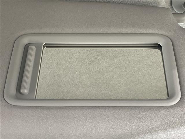 ムーヴ Ｌ　ＳＡＩＩＩ　純正ナビゲーション　バックカメラ　ＥＴＣ　ベンチシート　コーナーセンサー　純正フロアマット　バックカメラ　リモコンキー　コーナーセンサー　アイドリングストップ（23枚目）