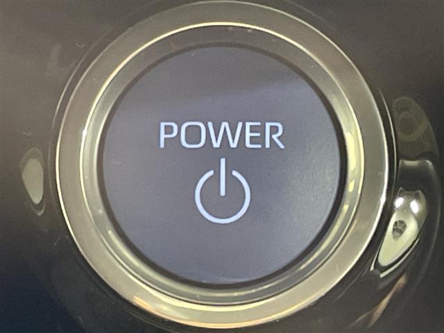 安心の全車保証付き！（※部分保証、国産車は納車後３ヶ月、輸入車は納車後１ヶ月の保証期間となります）。その他長期保証（有償）もご用意しております！※長期保証を付帯できる車両には条件がございます。